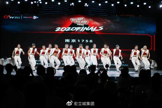 如何通过篮球训练和心理辅导提升自信_1